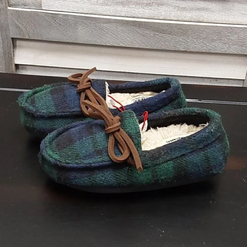 Kids' Braydon Moccasin Slippers| dluxe by dearfoams | 11-12